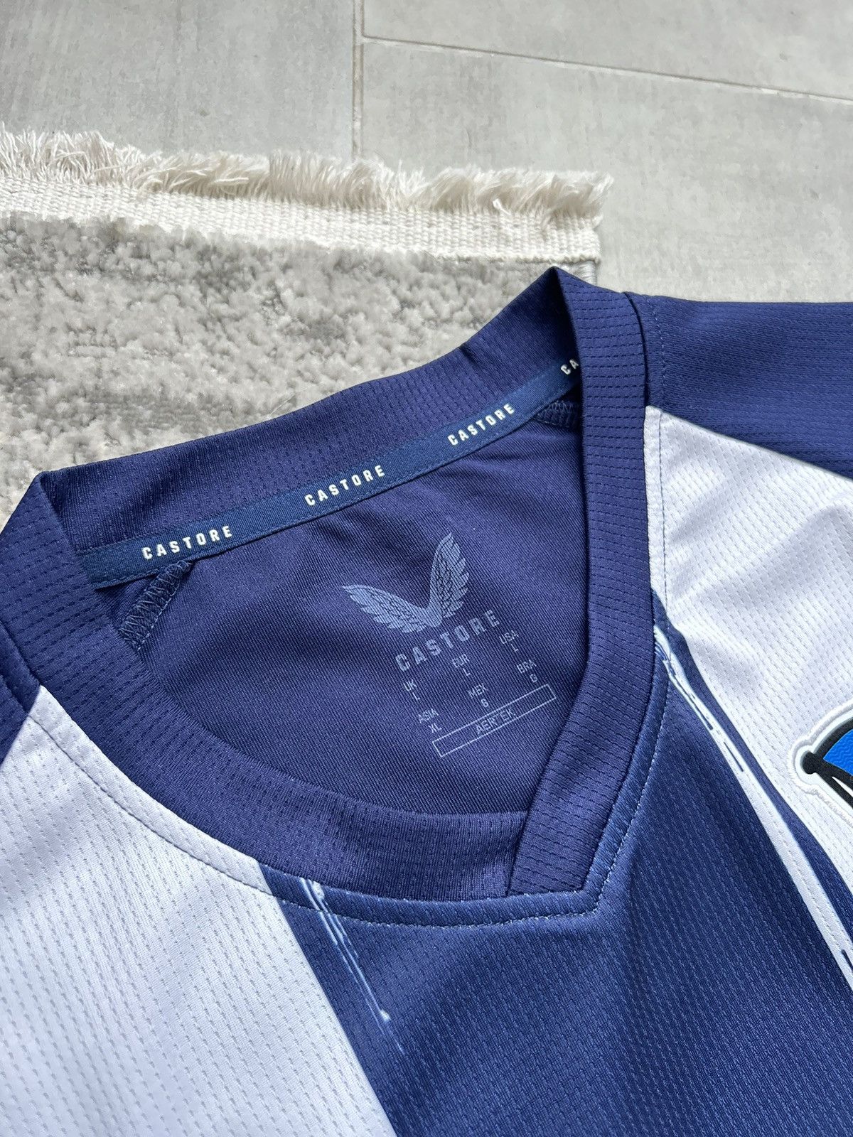 Castore Castore Hertha BSC Home 2025/26 Football Jersey Shirt Size US L / EU 52-54 / 3 - 8 Thumbnail