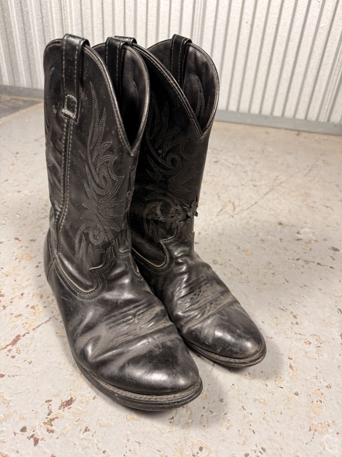 Other All Black Basic No Frills Cowboy Bootd Size US 10.5 / EU 43-44 - 2 Thumbnail