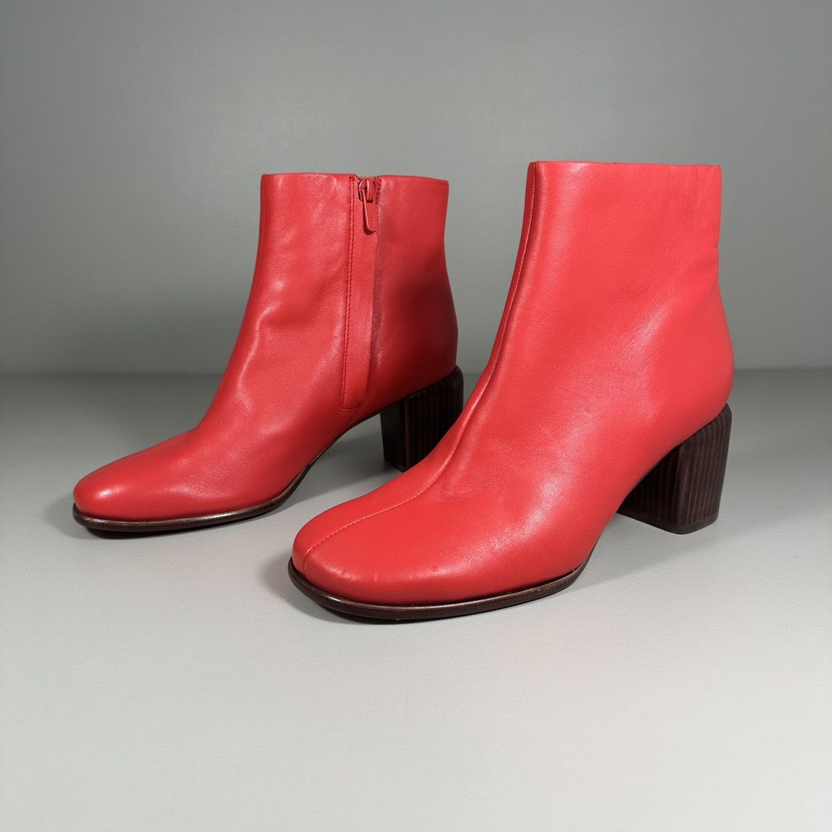 Vince Vince Maggie Phoenix Red Leather Booties Size US 8 / IT 38 - 2 Thumbnail