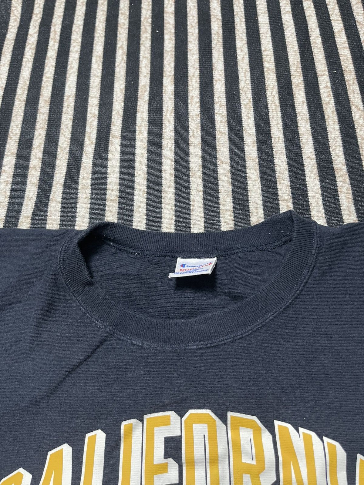 Champion VINTAGE CHAMPION REVERSE WEAVE “CALIFORNIA FOOTBALL” TSHIRT Size US L / EU 52-54 / 3 - 6 Thumbnail