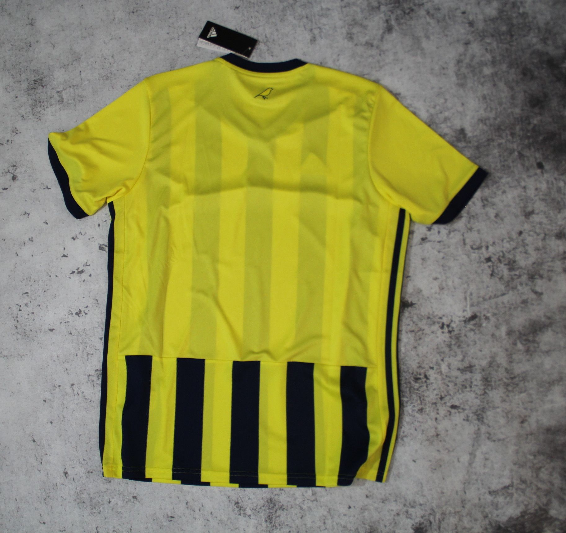 Adidas Fenerbahce 2020 2021 HOME FOOTBALL JERSEY ADIDAS GD3746 Size US M / EU 48-50 / 2 - 8 Thumbnail