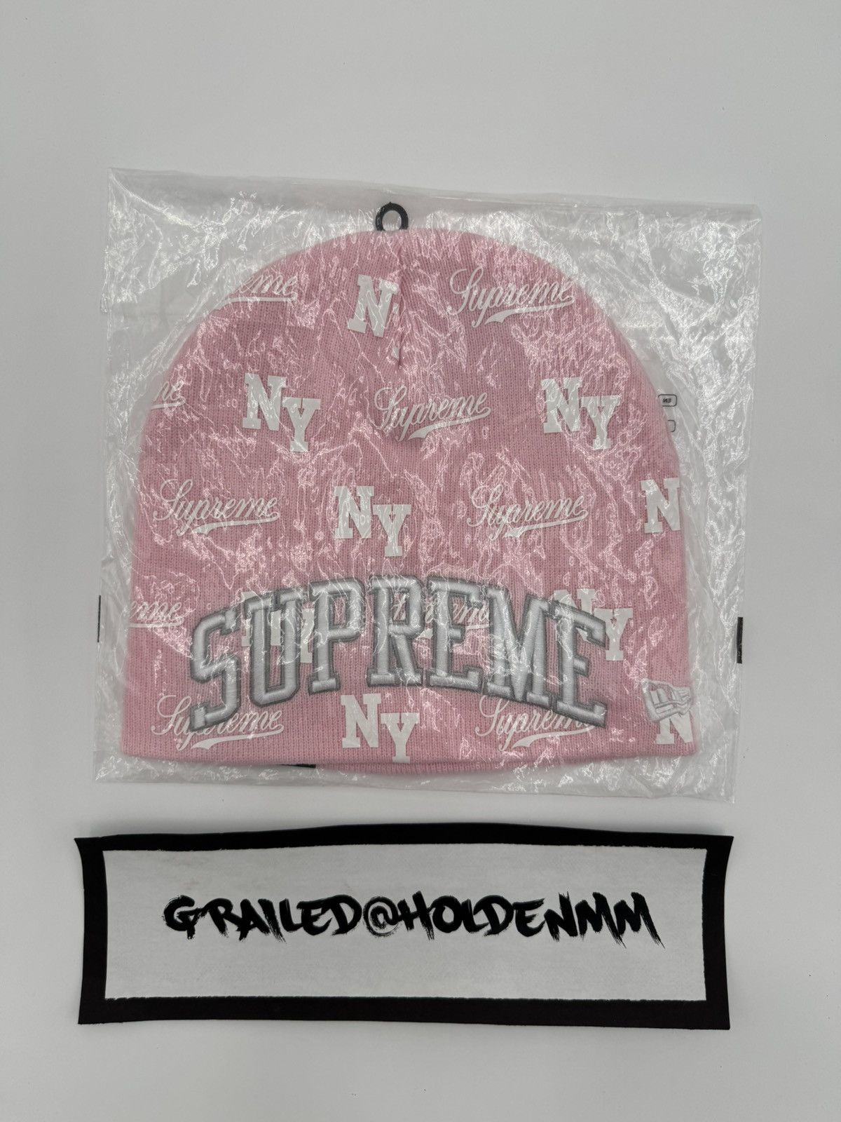 New Era × Supreme Supreme New Era Monogram Beanie Pink White Size ONE SIZE - 14 Thumbnail