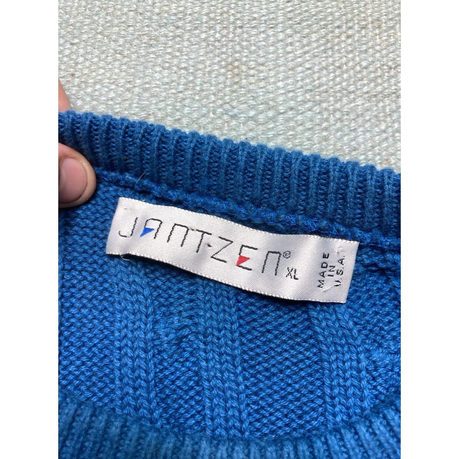 Jantzen VINTAGE Jantzen Crewneck Sweater Cable-Knit Heavyweight Blue Made in USA XL Mens Pullover Crew Neck Knit Size US XL / EU 56 / 4 - 4 Thumbnail