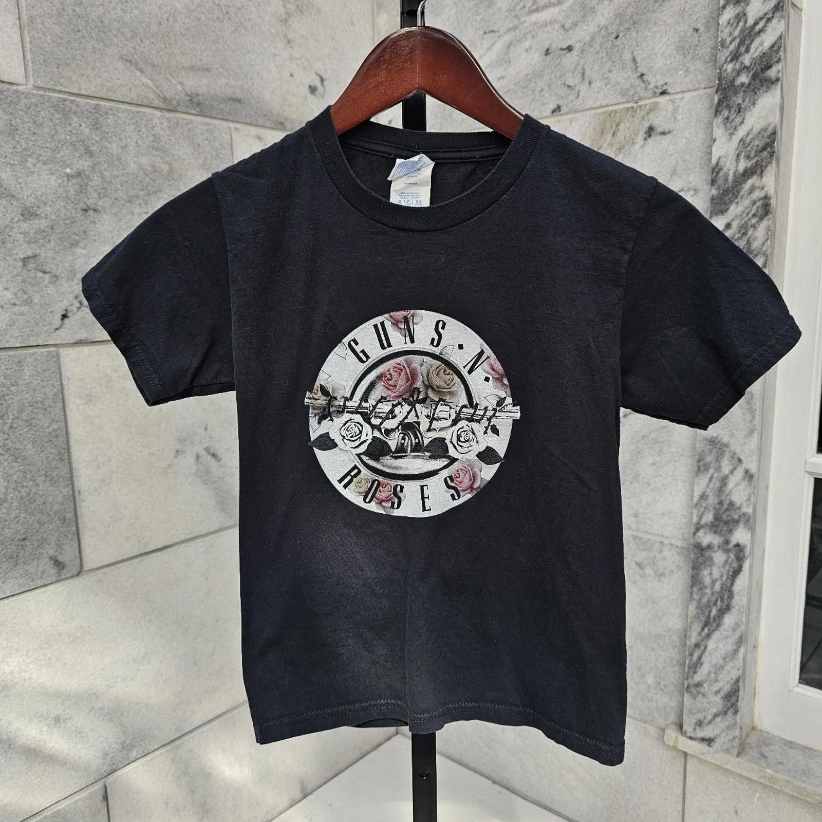 Designer Port & Company Guns and Roses Kid's Black T-Shirt Size US XXS / EU 40 - 1 Thumbnail