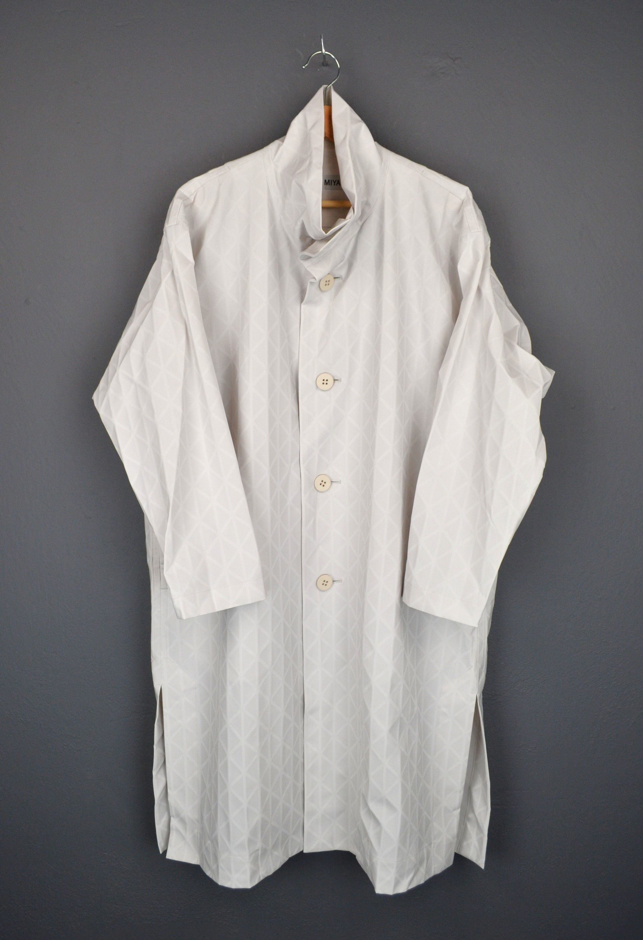 Issey Miyake Issey Miyake 1 Size Gray Blink Coat Bao Style Japan XS-S Size S / US 4 / IT 40 - 14 Thumbnail