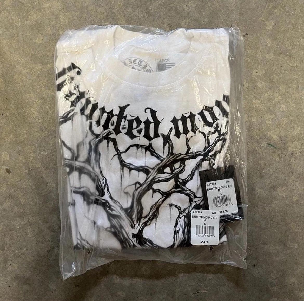 Affliction Affliction haunted mound Harold t shirt Size US L / EU 52-54 / 3 - 2 Thumbnail