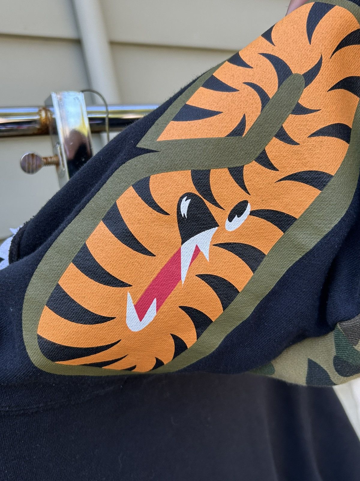 Bape Bape shark hoodje half camo Size US XXL / EU 58 / 5 - 9 Thumbnail