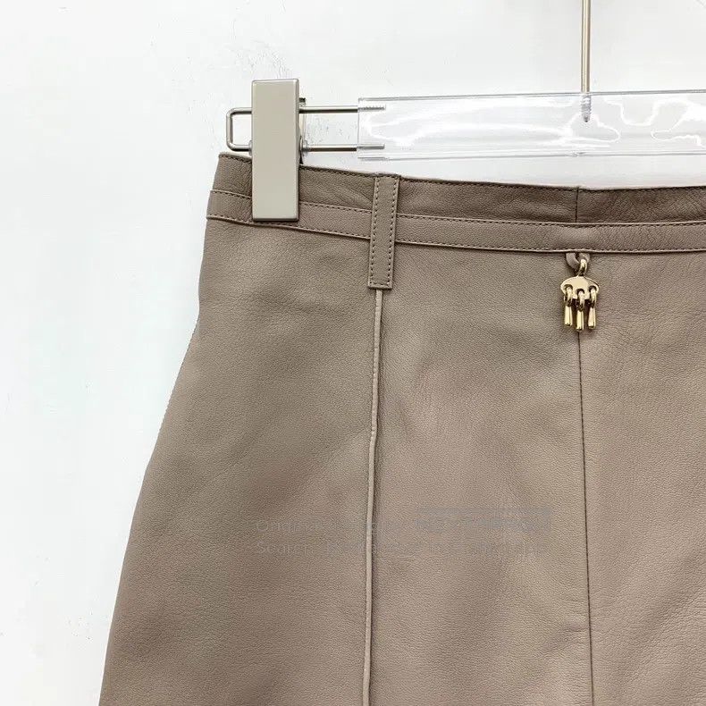 Hermes Hermes Brown sheepskin casual leather pants shorts Size 42" / US 20 - 3 Thumbnail