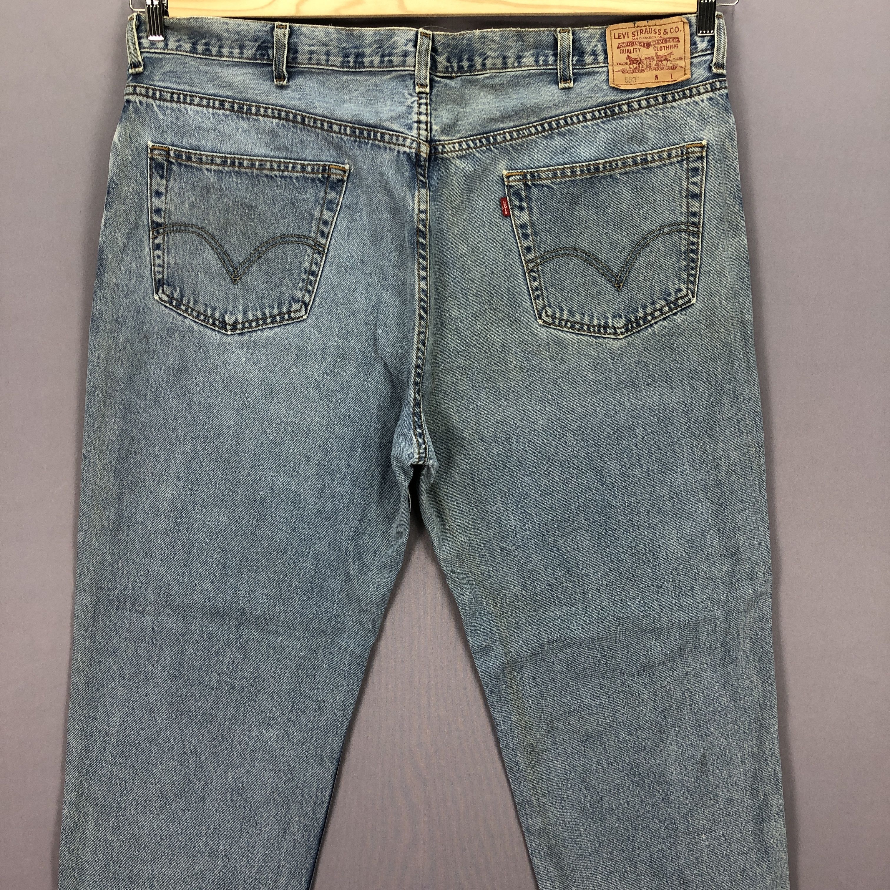 Levi's Vintage Levis Light Wash Faded Jeans Levi's 550 Baggy Denim Size US 44 / EU 60 - 4 Thumbnail