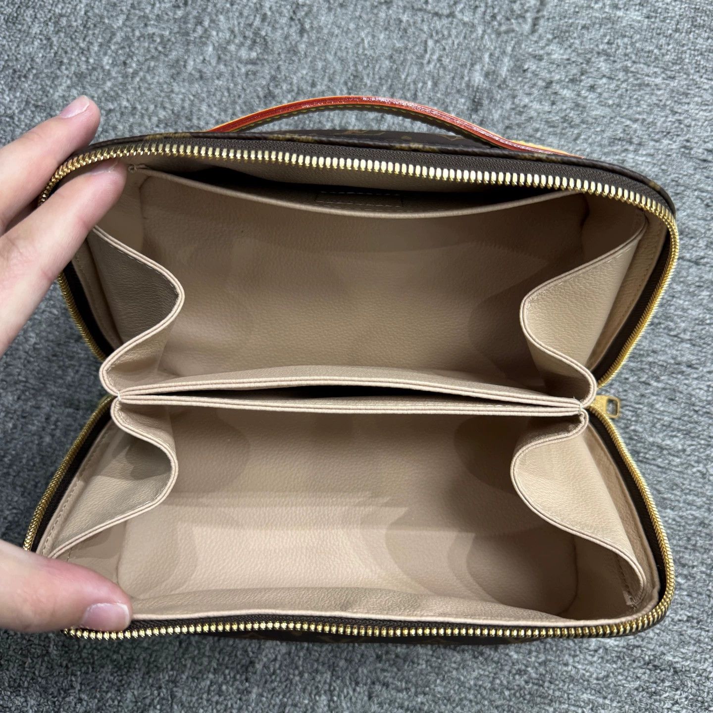 Louis Vuitton LV brown monogram makeup pouch 23x13x13cm 99 new Size ONE SIZE - 5 Thumbnail
