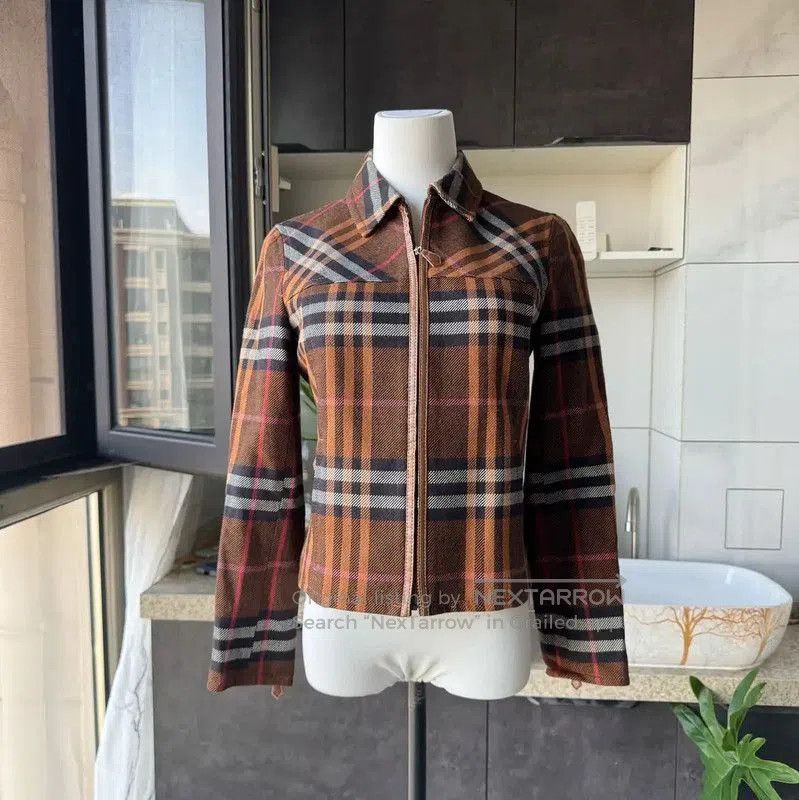 Burberry Burberry Color-Block Midi Length Coat for Women. Size M / US 6-8 / IT 42-44 - 3 Thumbnail