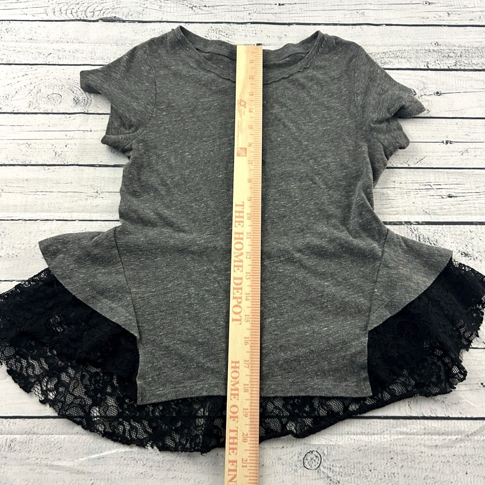 Free People Free People Short Sleeve T Shirt Women XS Gray Black Lace Bottom Size XS / US 0-2 / IT 36-38 - 3 Thumbnail