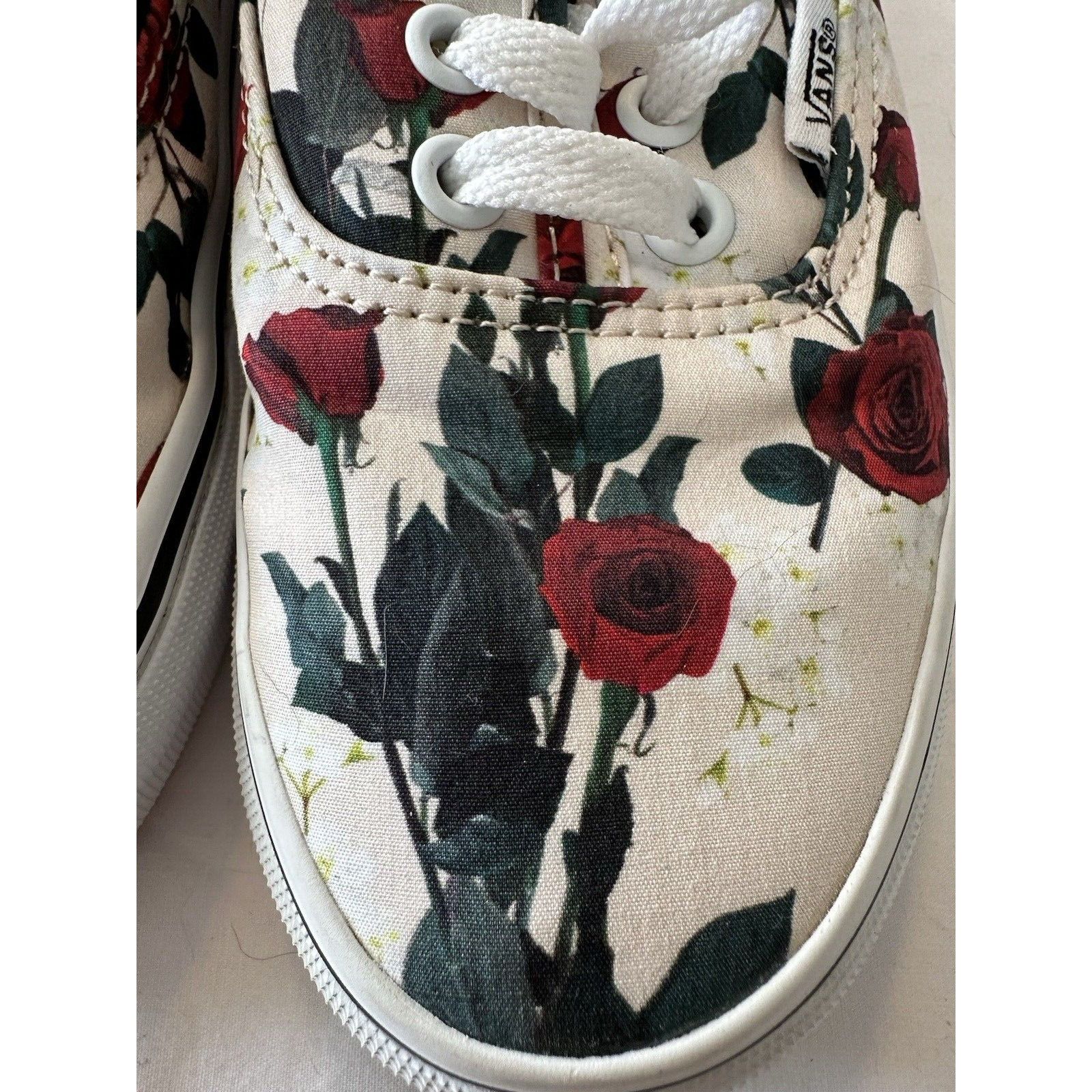 Vans VANS Authentic shoes women Sz 5.5/ Mens 4 Roses Flower Skate Size US 5.5 / IT 35.5 - 14 Thumbnail