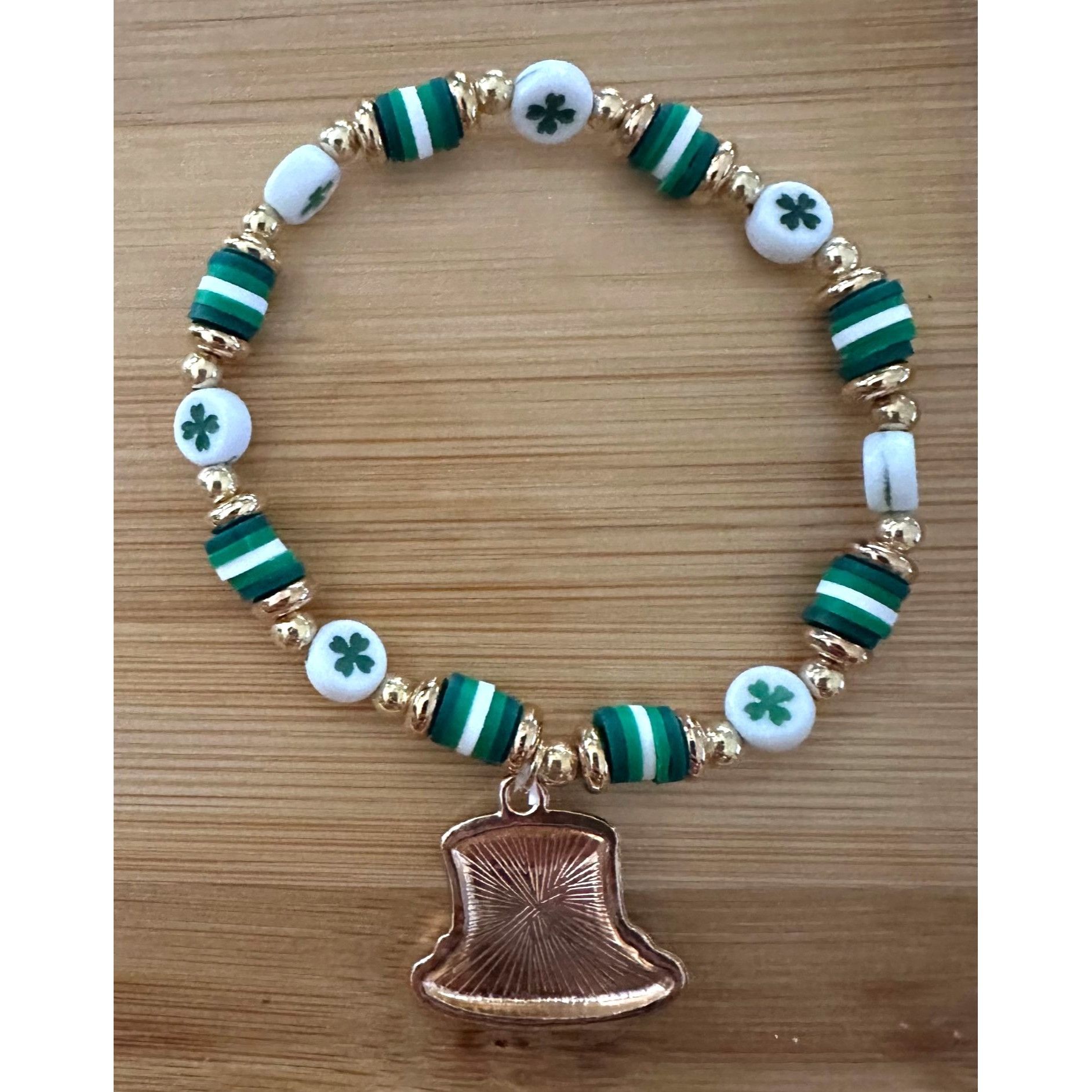 Handmade St Patricks Day Bracelet New Beaded Leprechaun Har Shamrock Size ONE SIZE - 12 Thumbnail