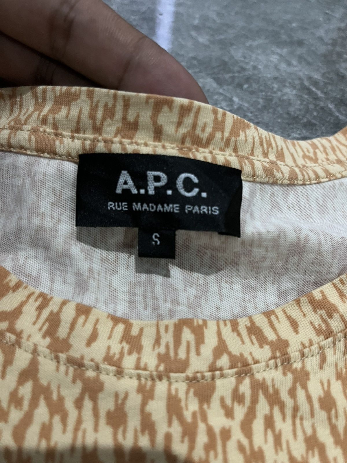 A.P.C. × Vintage Vintage A.P.C Leopard Pattern Design Sweatshirts Size S / US 4 / IT 40 - 3 Thumbnail