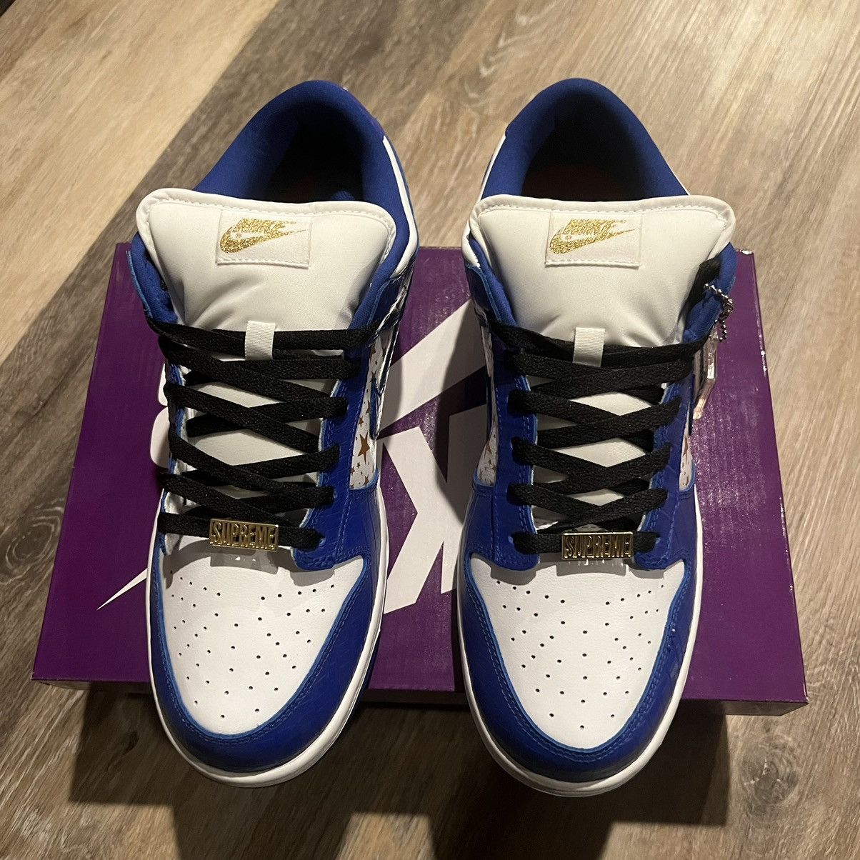 Nike × Supreme Nike Sb Dunk Low Supreme Stars Hyper Royal Size US 10.5 / EU 43-44 - 6 Thumbnail