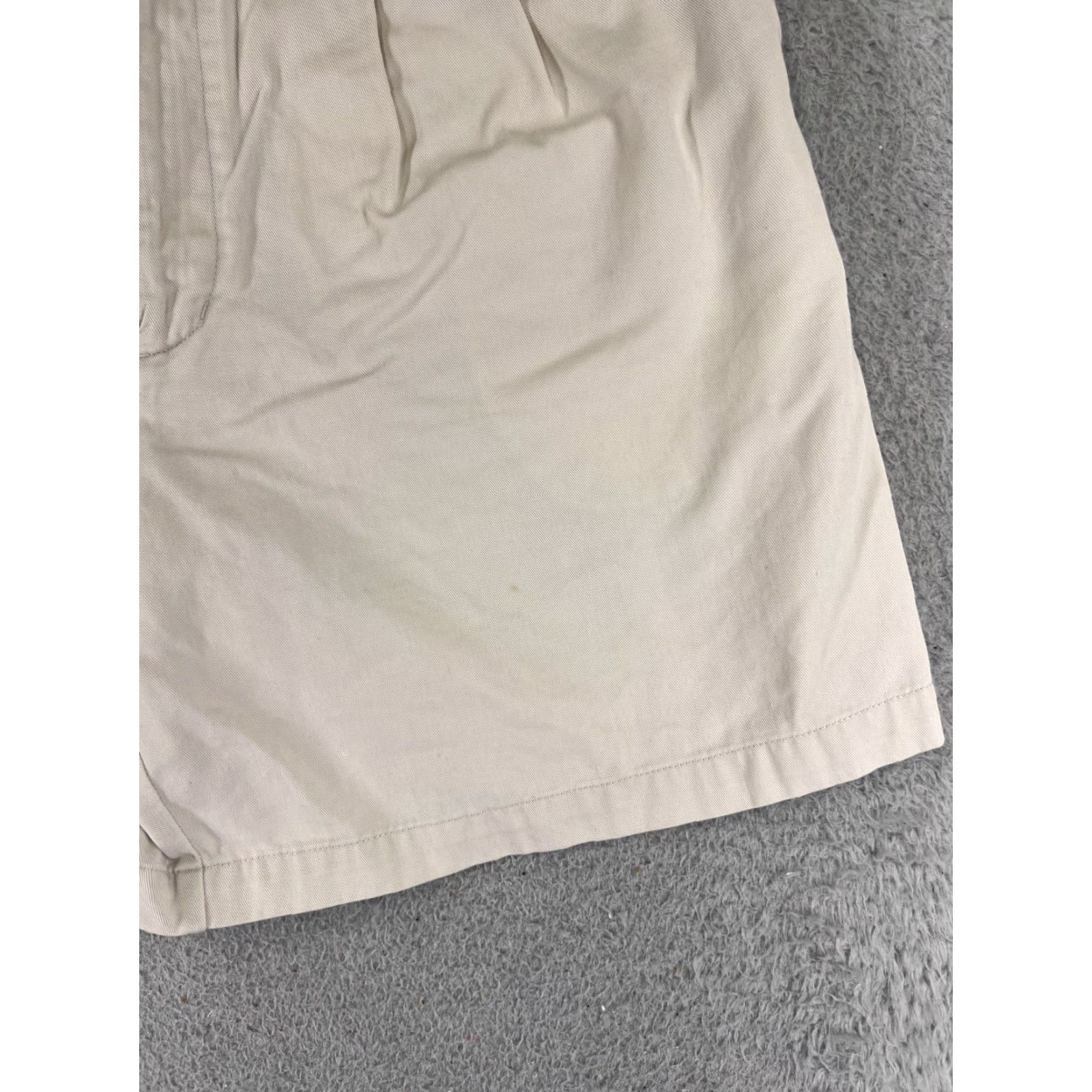 Patagonia Patagonia Shorts Womens 14 Beige Cotton Twill Pleated Golf Pockets 28x7 Bermuda Golf Womens 14 Beige Cotton Twill Pleated Pockets Size 36" / US 14 / IT 50 - 2 Thumbnail