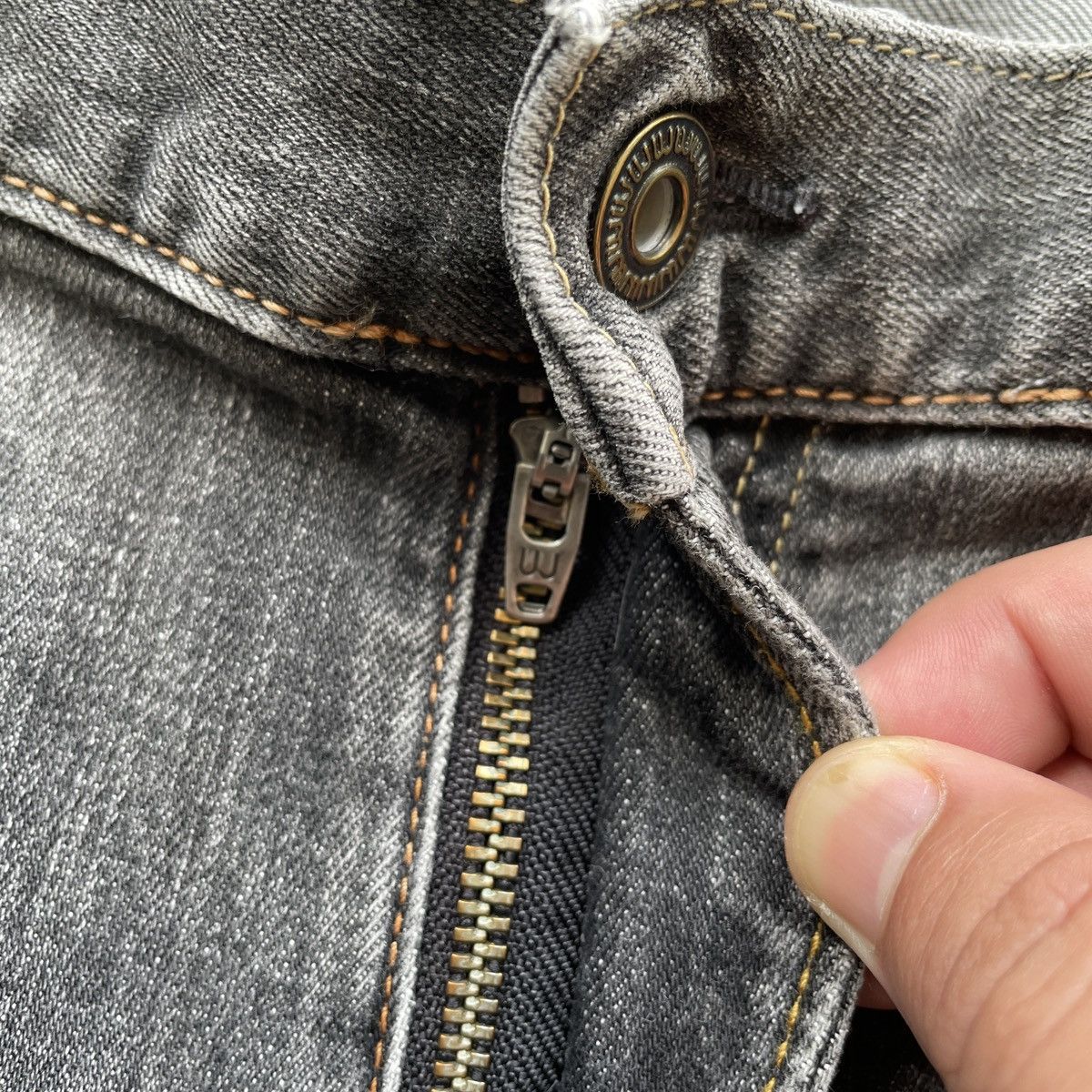 Japanese Brand Vintage Japanese Black Faded Denim Jeans Pants W35 Size US 35 - 7 Thumbnail