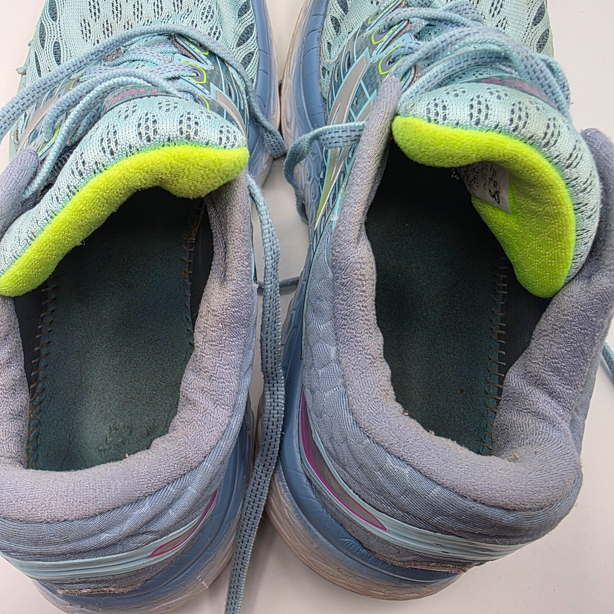 New Balance New Balance Fresh Foam 1080v8 Womens Running Shoes Size 10 B Size US 10 / IT 40 - 7 Thumbnail