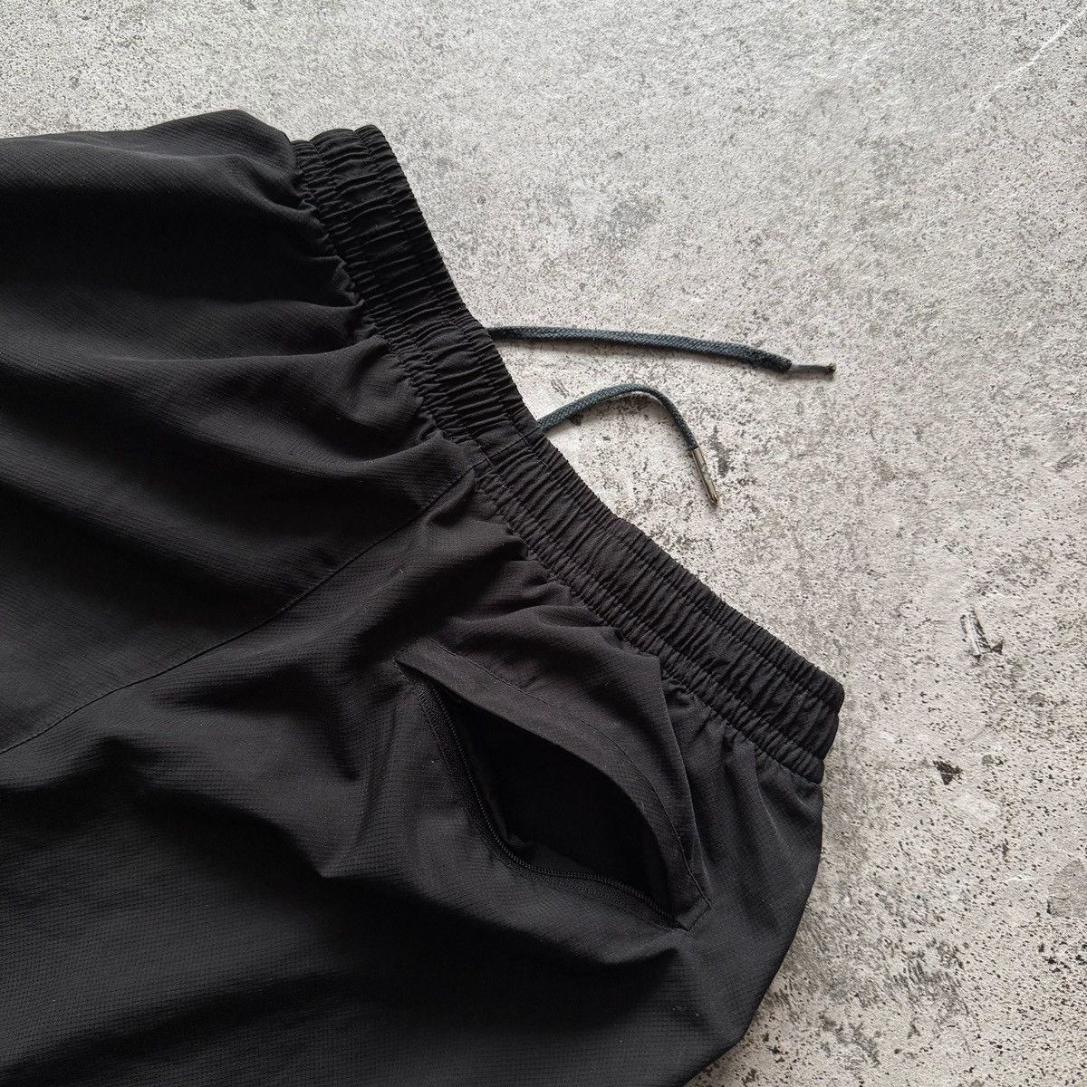 Lacoste Lacoste Mens Black Pants Joggers Elastic Waist Drawstring Size US 30 / EU 46 - 7 Thumbnail