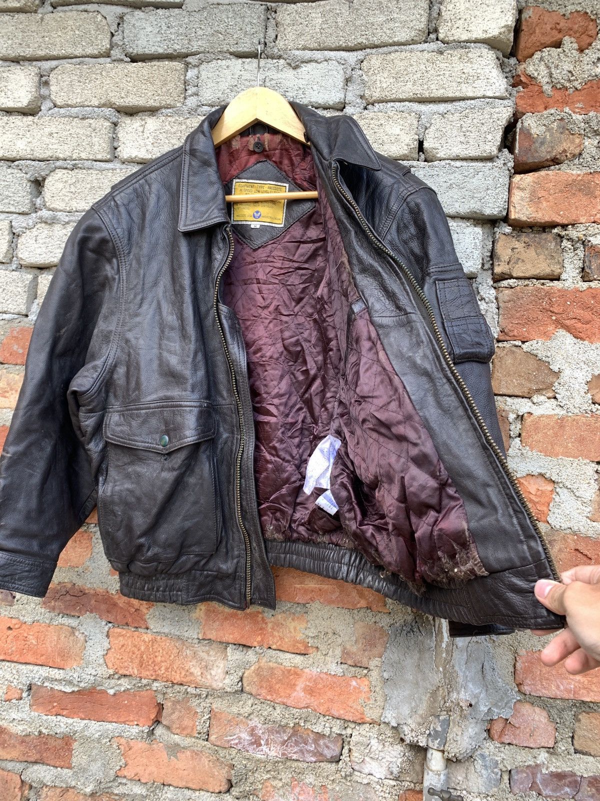 Avirex × Vintage 🔥Rare🔥Vintage 90s Avirex Leather Jacket Size US L / EU 52-54 / 3 - 7 Thumbnail