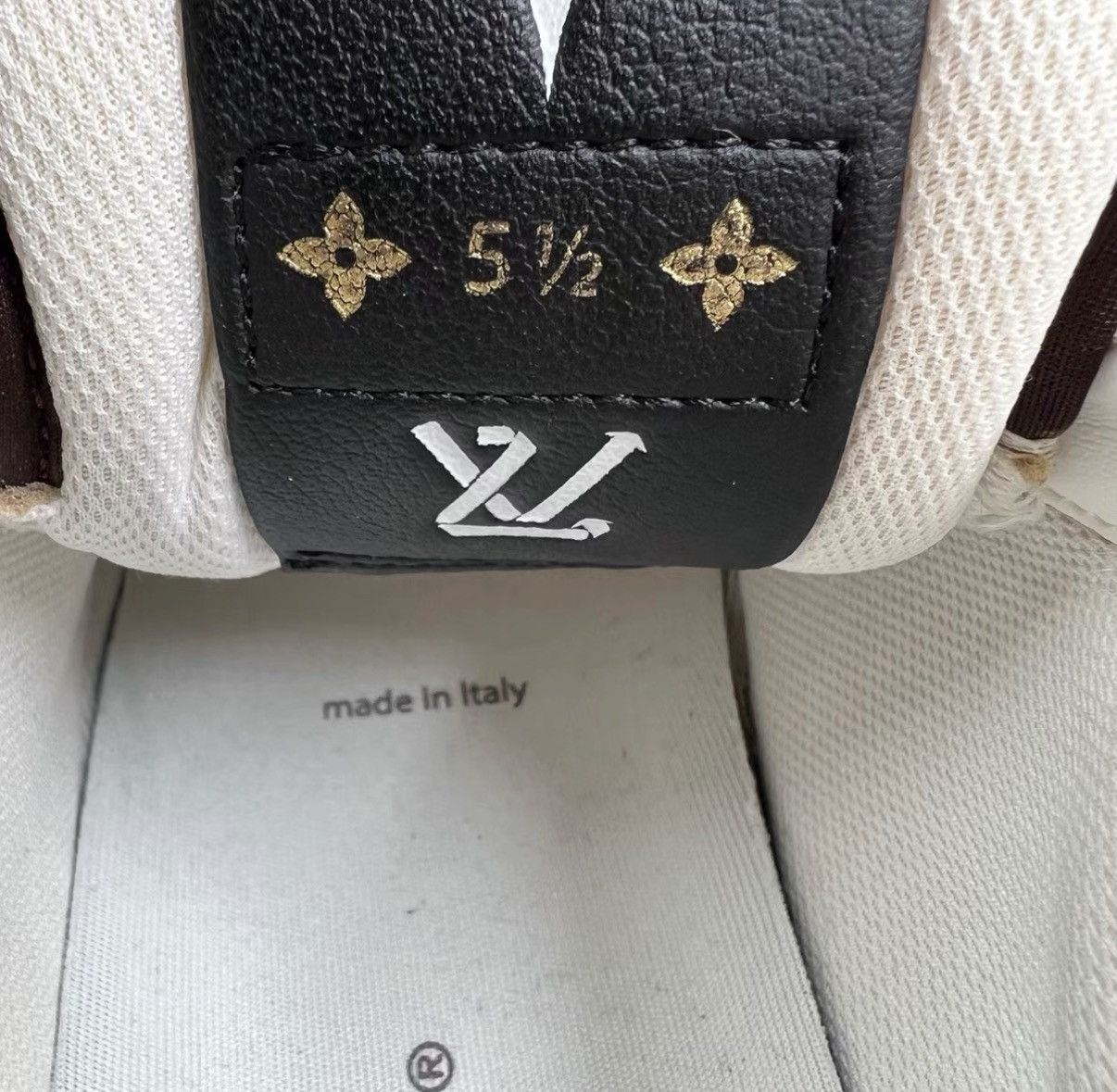 Louis Vuitton Louis Vuitton Charlie Grey & White Sneakers J41 Size US 9.5 / IT 39.5 - 6 Thumbnail