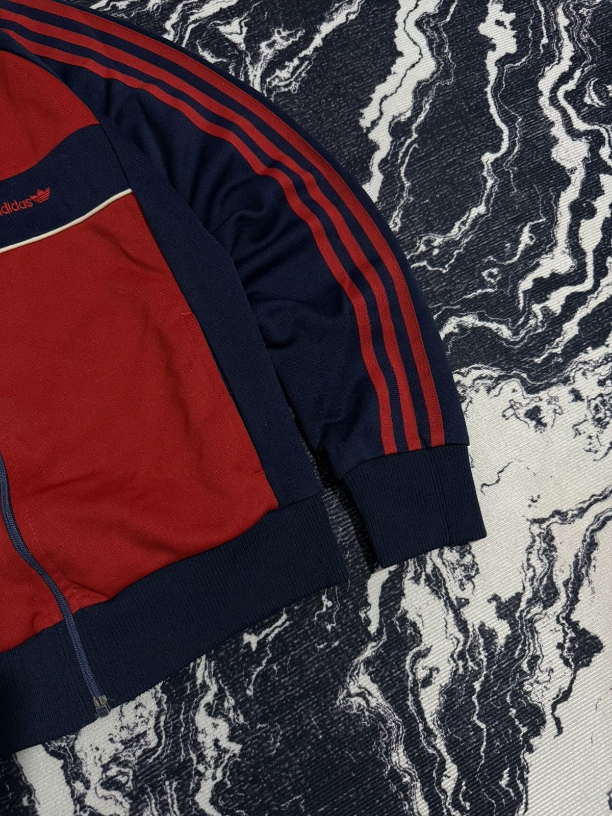 Vintage Vintage adidas 80s 90s track top Size US S / EU 44-46 / 1 - 4 Thumbnail