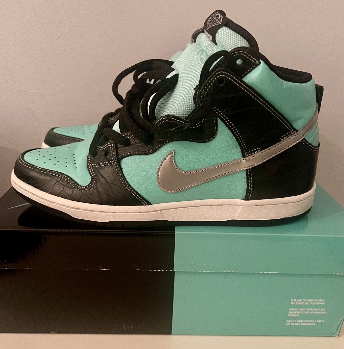 Diamond Supply Co. × Nike Authentic Nike Dunk High Prm SB Diamond Supply Co Tiffany Size US 10.5 / EU 43-44 - 3 Thumbnail