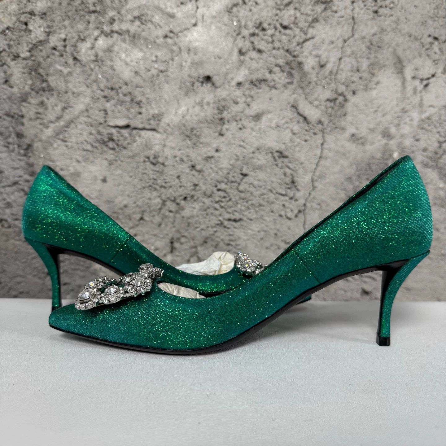 Roger Vivier RV Crystal Flower Buckle Satin Pt Pumps 36.5 New Size US 6 / IT 36 - 6 Thumbnail