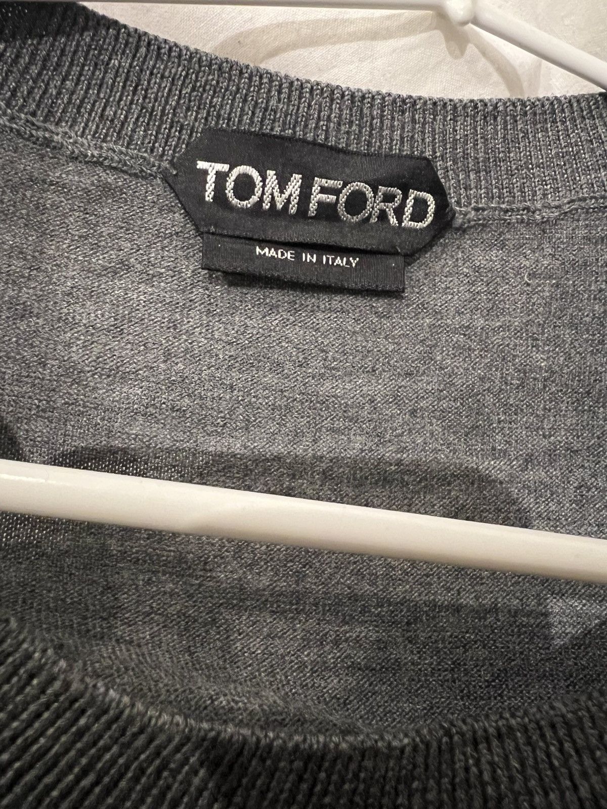 TOM FORD FINE GAUGE MERINO CREWNECK COLOUR CHARCOAL GREY 52