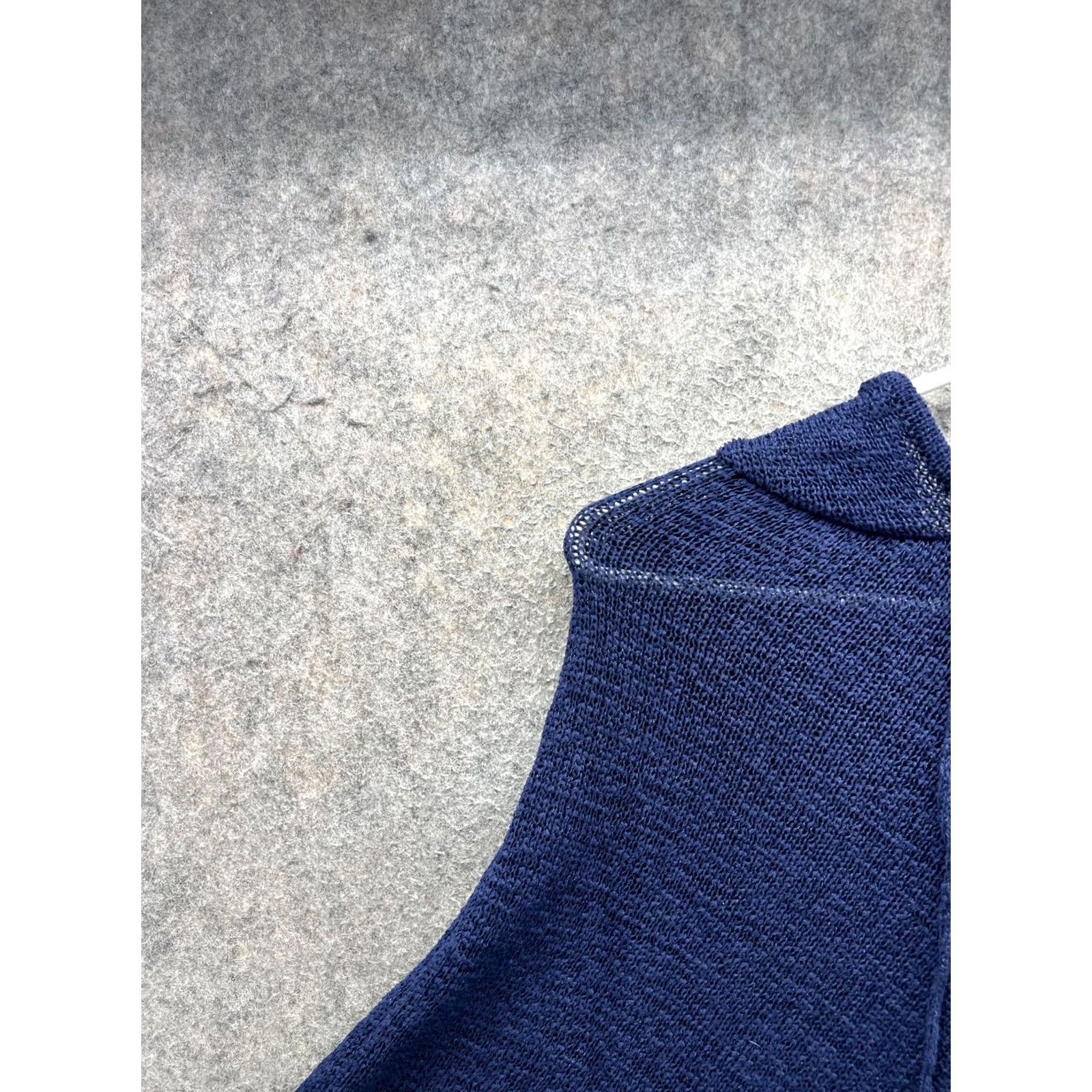 Vintage Chico's Hoodie Cape Womens One Size Blue Lightweight Knit Poncho Sweater Bodice: Sleeveless, V-Neck, Hooded, Solid Knit Pattern Size ONE SIZE - 7 Thumbnail