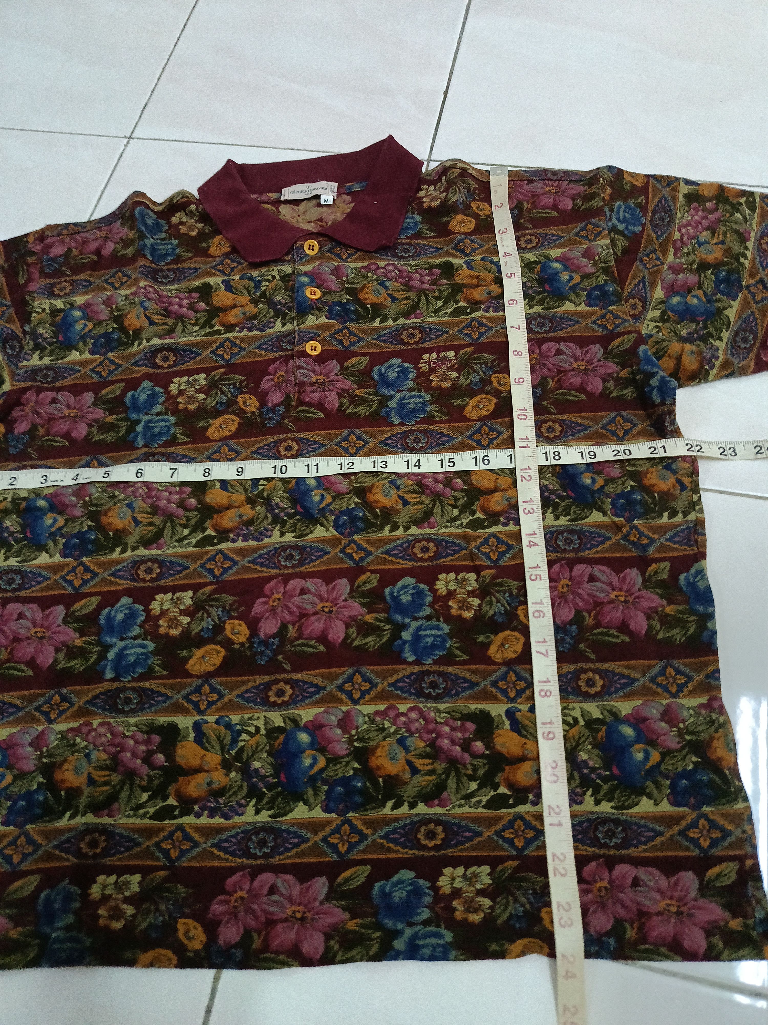 Valentino Vtg Valentino Garavani Boxy polo shirt Size US M / EU 48-50 / 2 - 5 Thumbnail
