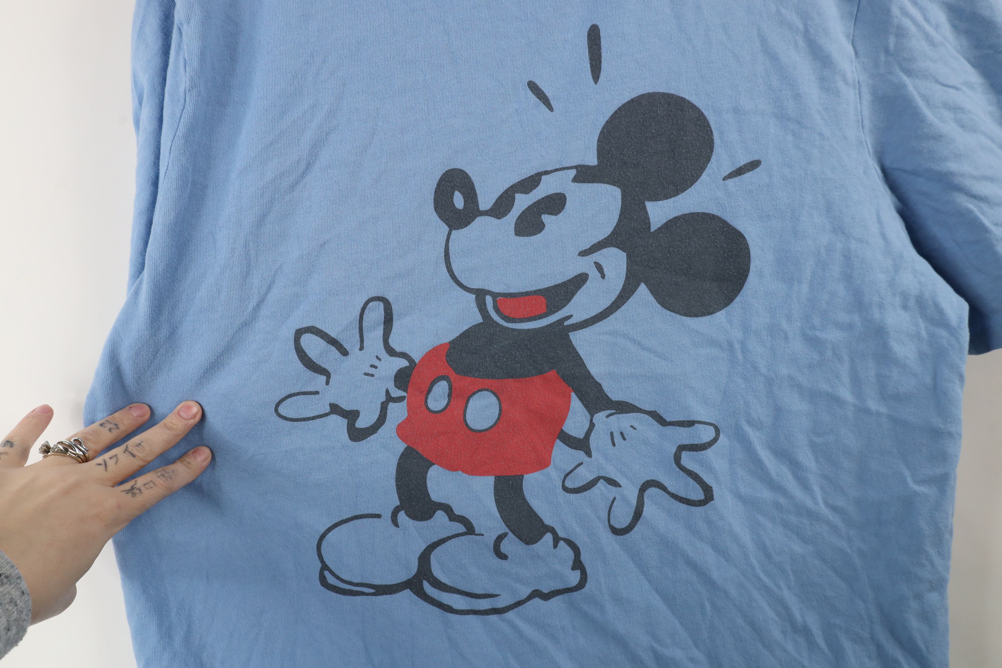 Disney × Vintage Vintage Y2K Disney Mickey Mouse Big Short Sleeve T-Shirt Size US XL / EU 56 / 4 - 4 Thumbnail