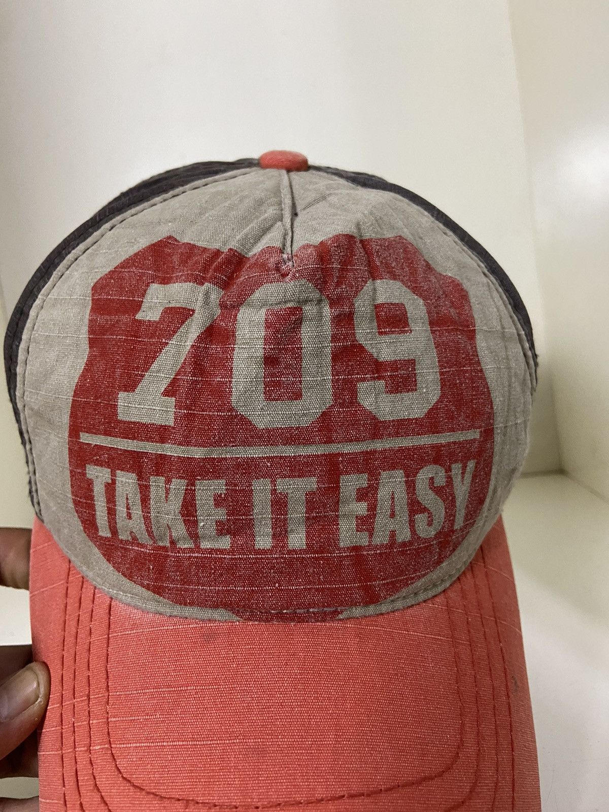 If Six Was Nine 2000s Y2K 709 take it easy trucker hat Size ONE SIZE - 4 Thumbnail