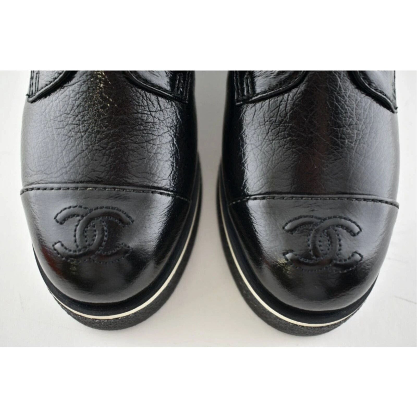 Chanel Chanel 21C Black Patent White Logo Combat Lace Up Tie Size US 10 / IT 40 - 6 Thumbnail