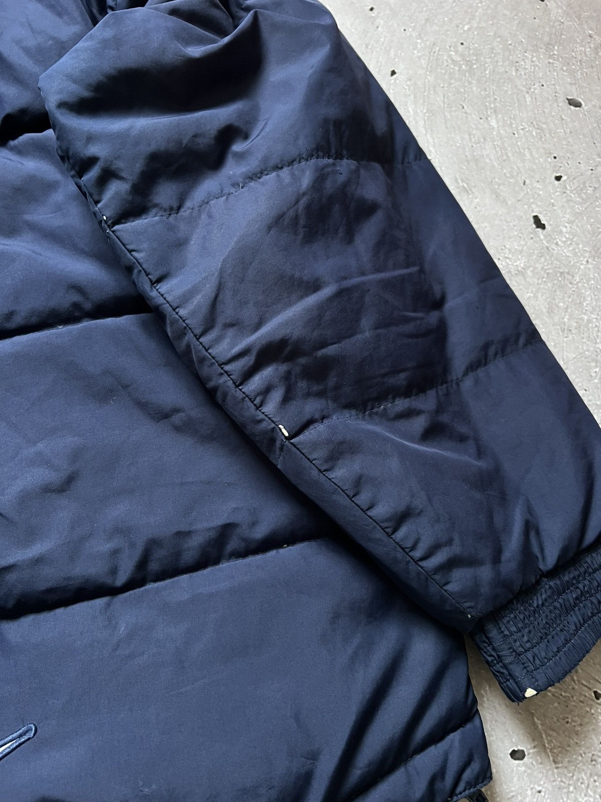 Nike Very Rare Vintage Down Jacket From Nike Big Logo Size M Y2K Size US M / EU 48-50 / 2 - 9 Thumbnail