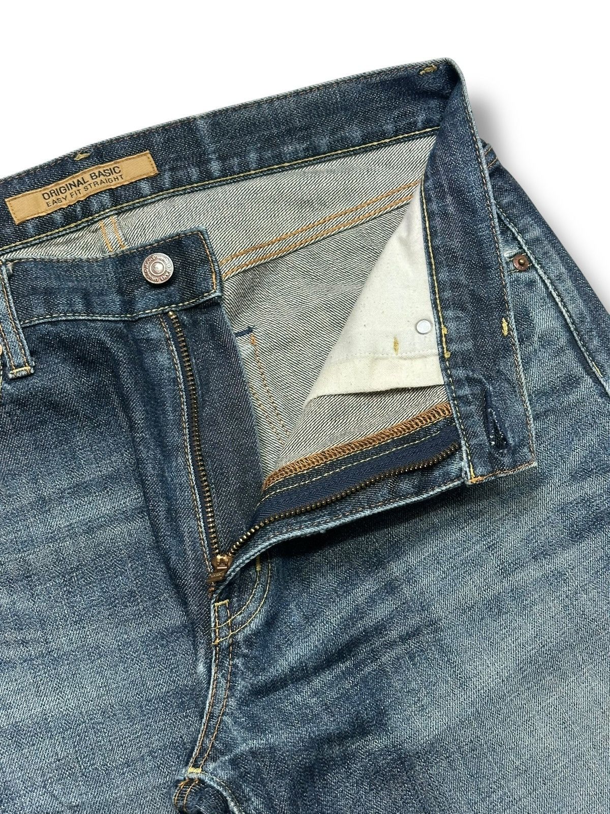 Uniqlo Uniqlo Relaxed Fit Straight Japan Jeans Faded Wash Size US 34 / EU 50 - 9 Thumbnail