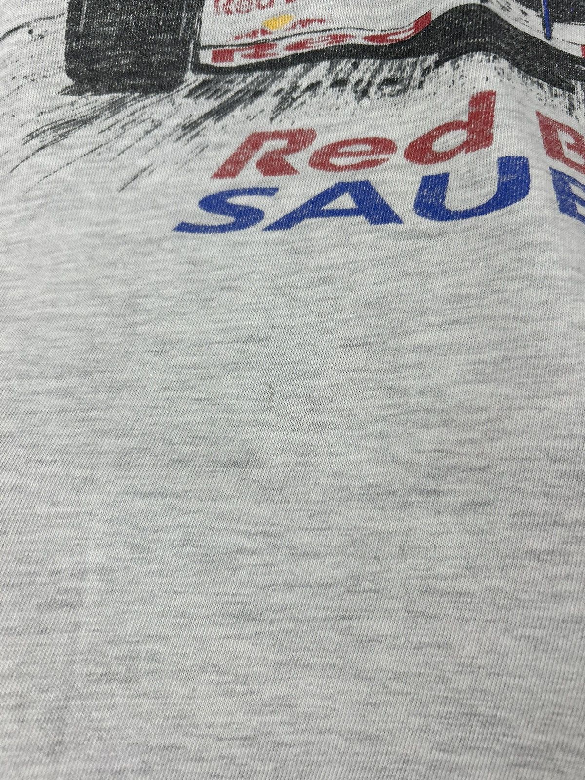 Red Bull Vintage 90s Red Bull Sauber Petronas T shirt Racing Size US L / EU 52-54 / 3 - 13 Thumbnail