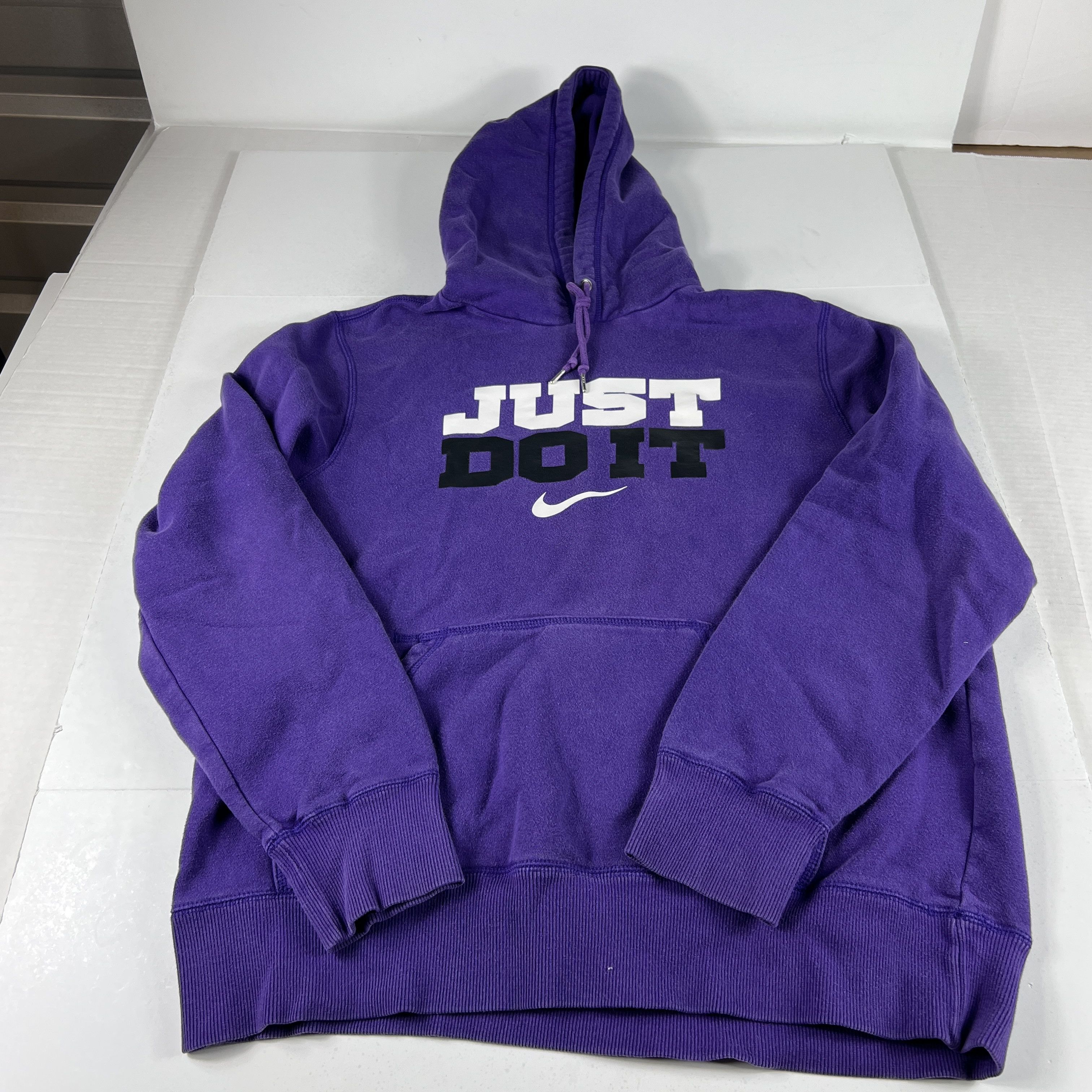 Nike Nike Just Do It Sweatshirt Faded Chest Logo Pullover Hoodie Size US L / EU 52-54 / 3 - 1 Thumbnail