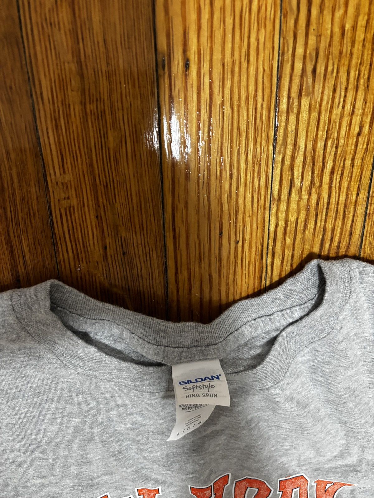 Vintage Vintage NYC Grey T shirt Size Large Size US L / EU 52-54 / 3 - 5 Thumbnail
