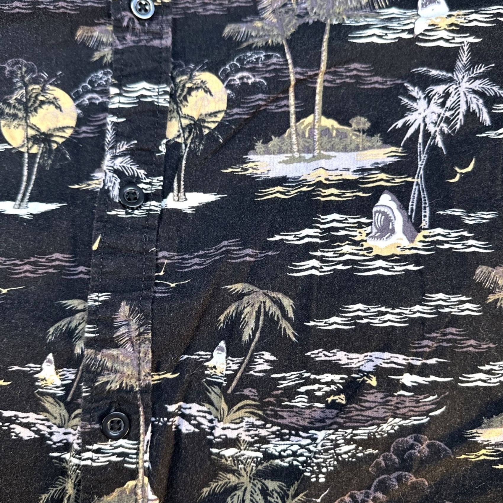 Vintage VINTAGE? No. Divided Shark Shirt Palm Tree Print Mens Medium Button Up Short Sleeve All Over Size US L / EU 52-54 / 3 - 4 Thumbnail
