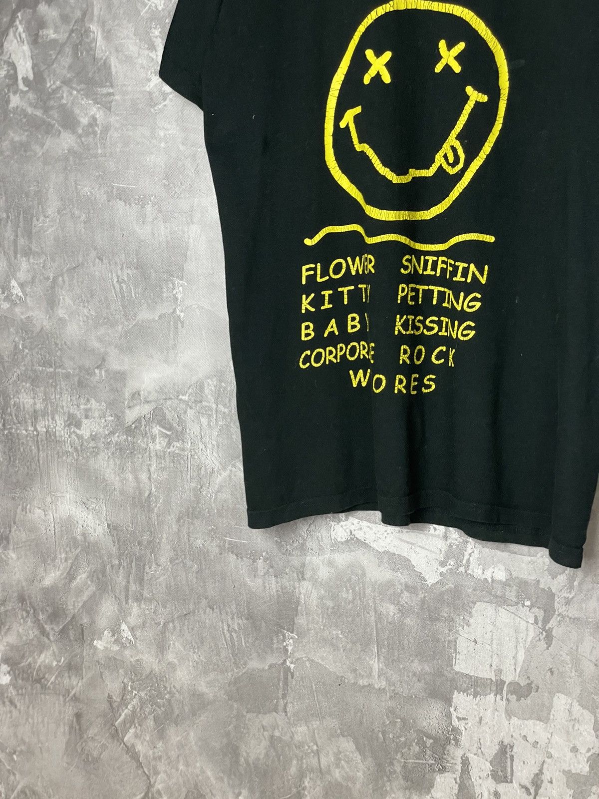 Band Tees × Nirvana × Vintage Nirvana Smiley face vintage t shirt Size US M / EU 48-50 / 2 - 4 Thumbnail