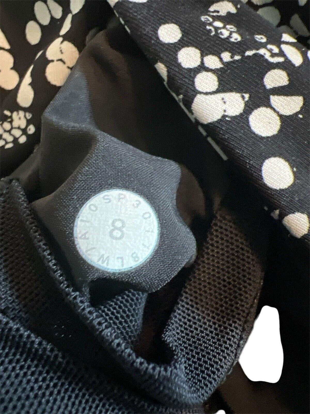 Designer Lululemon On The Fly Short 2.5" Chirasu Black Sz 8 Size 30" / US 8 / IT 44 - 6 Thumbnail