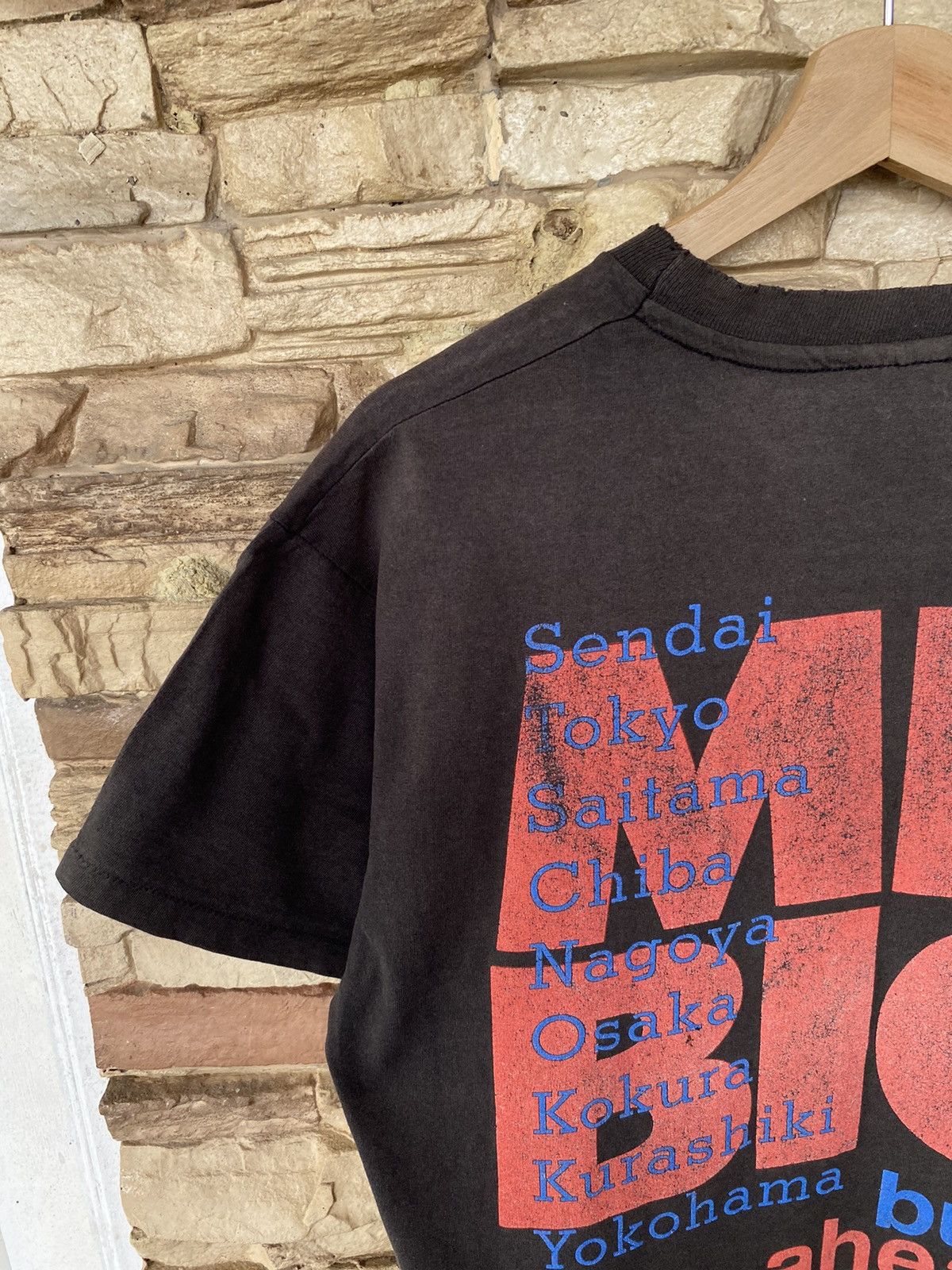 Vintage 1993 Mr. Big Japan Tour Band Tees Distressed Size US L / EU 52-54 / 3 - 12 Thumbnail