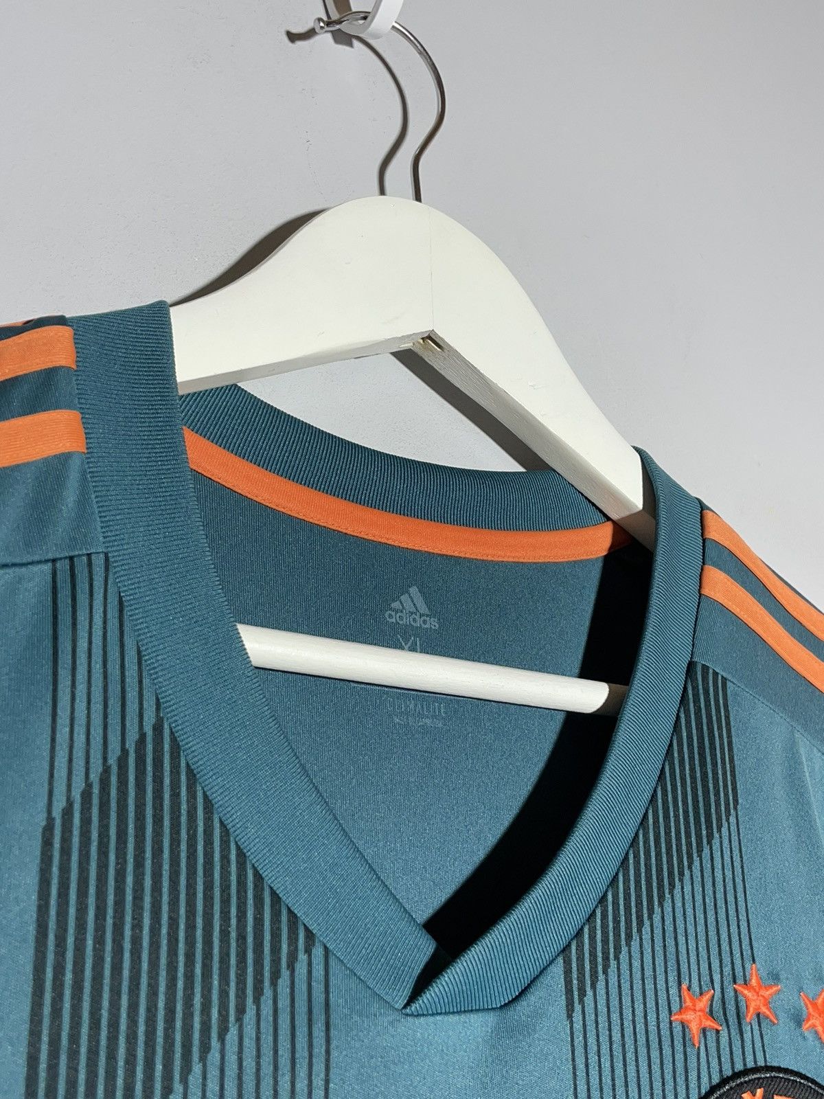 Adidas Ajax Amsterdam Adidas 2019/20 Y2k Streetwear Football Shirt Size US XL / EU 56 / 4 - 7 Thumbnail