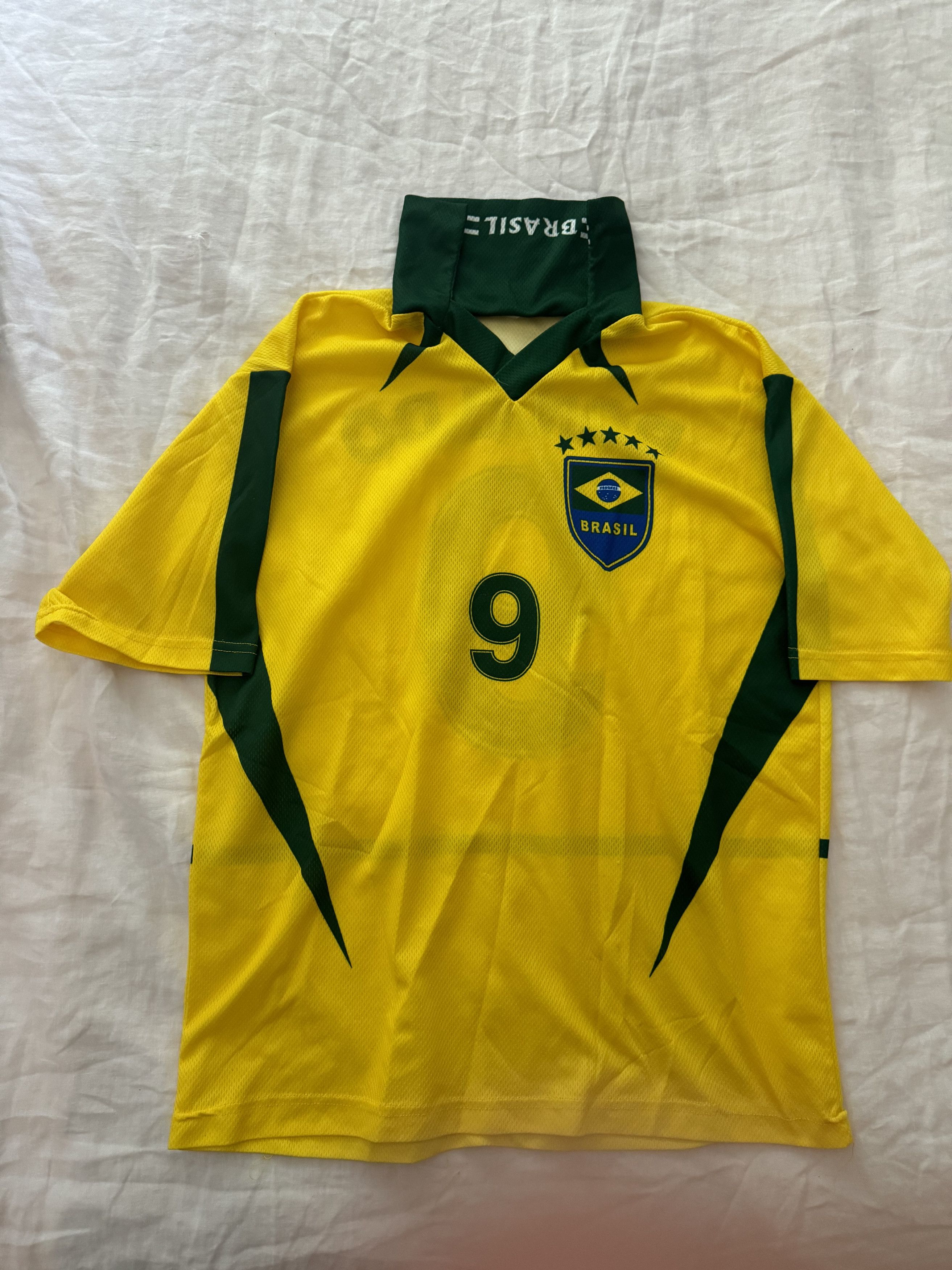 Other Official Vintage Ronaldo Brazil #9 Jersey Size US M / EU 48-50 / 2 - 1 Thumbnail