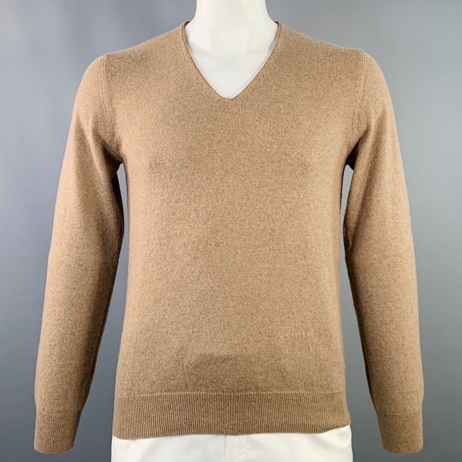 2012 Size L Camel Cashmere V-Neck Pullover
