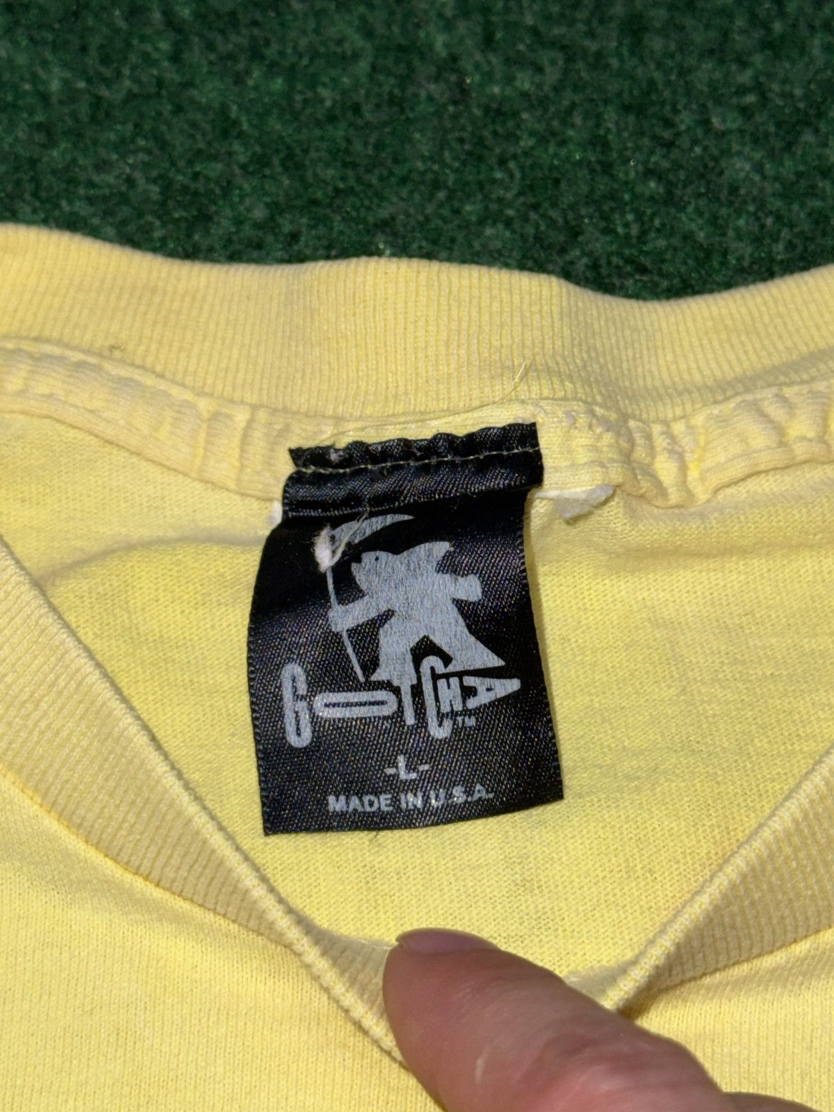 Gotcha Gotcha 80s Surf Wear Vintage Large 23x26 Bright T Shirt Size US L / EU 52-54 / 3 - 5 Thumbnail