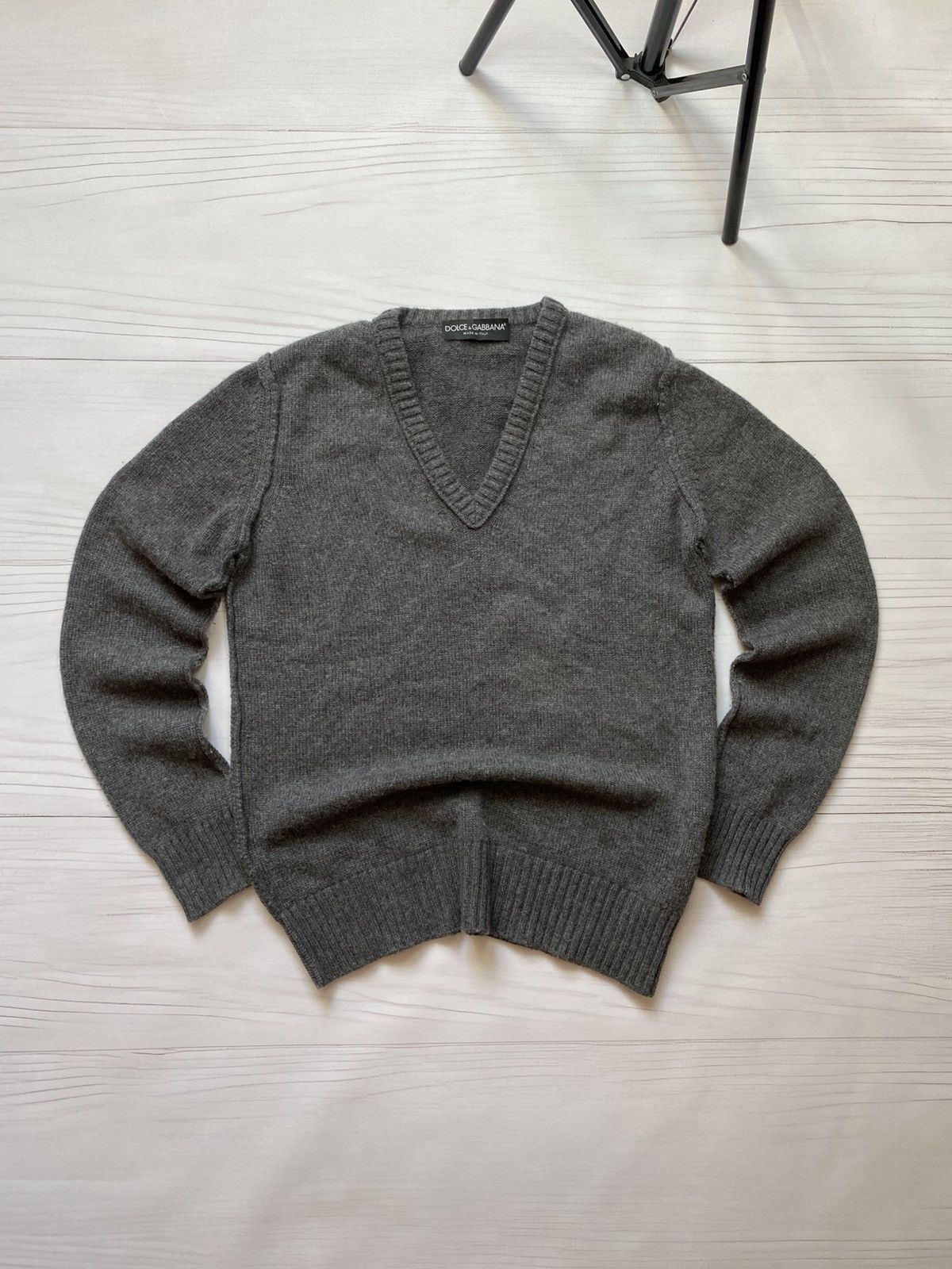 Dolce & Gabbana Dolce & Gabbana V-neck cashmere designer y2k sweater Size US XS / EU 42 / 0 - 1 Thumbnail