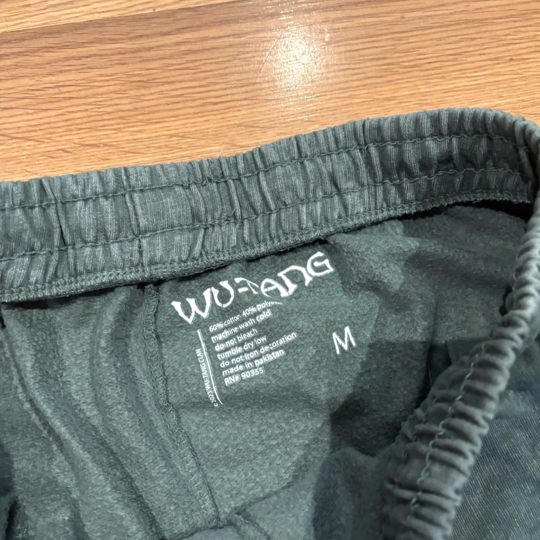 Vintage Wu-Tang Clan Green Sweat Fleece Athletic Shorts With Pockets Men’s Medium Size US 31 - 6 Thumbnail